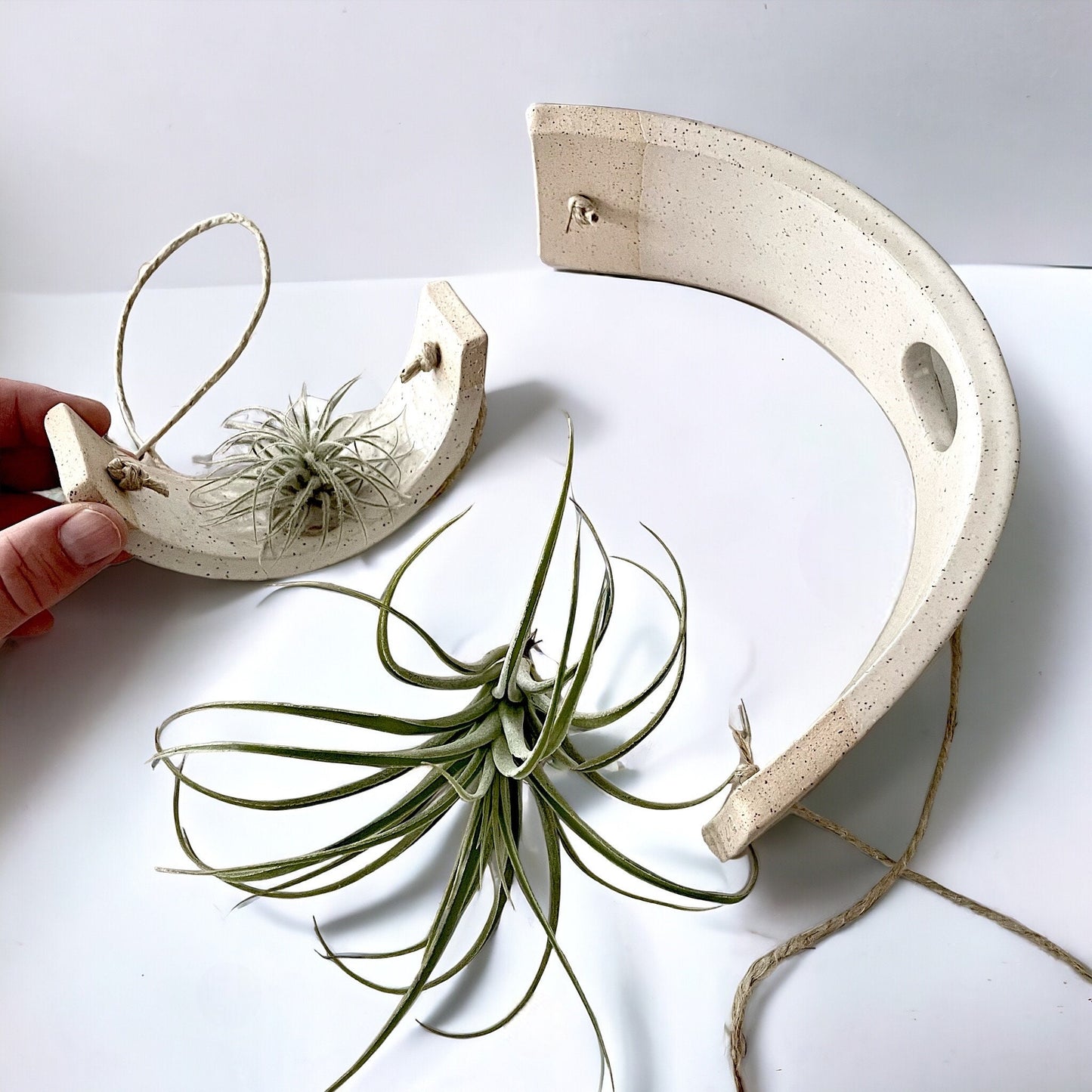 Tiered Speckled Buff Stoneware Hanging Ceramic Tillandsia Air Plant Holder Interior Home Decoration Planter